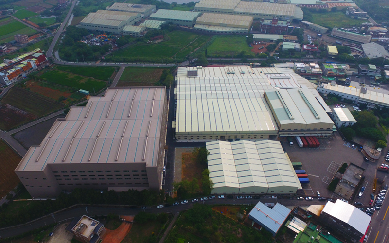 With a combined territory of 77,500 m²(~835,000 ft²).